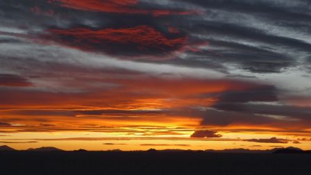 Crepuscule_salar_Uyuni.JPG